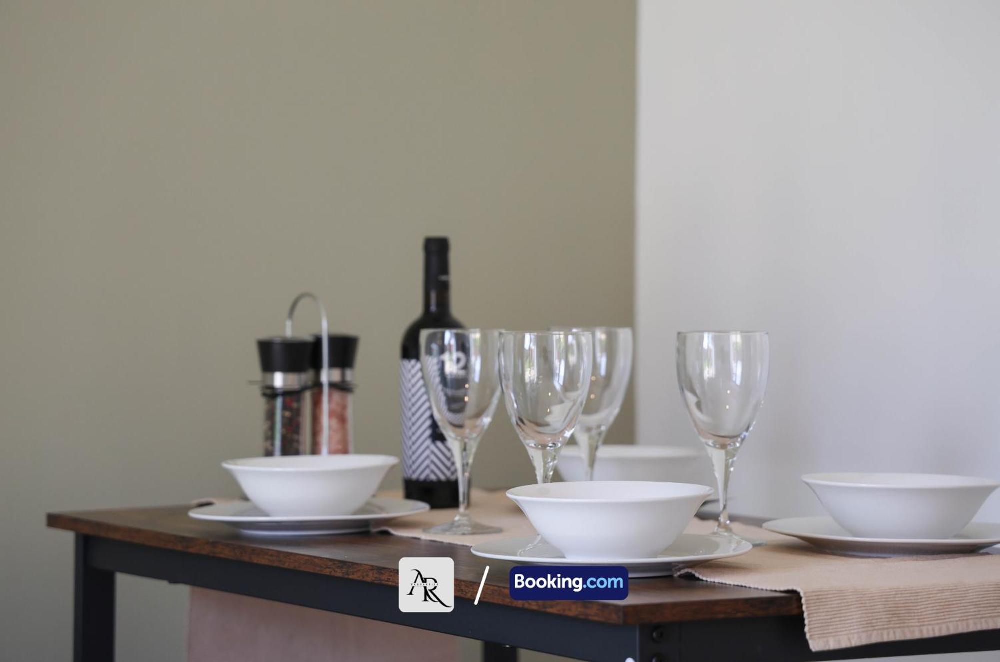 Cozy House By Ar Properties Short Lets & Serviced Accommodation Колчестер Экстерьер фото